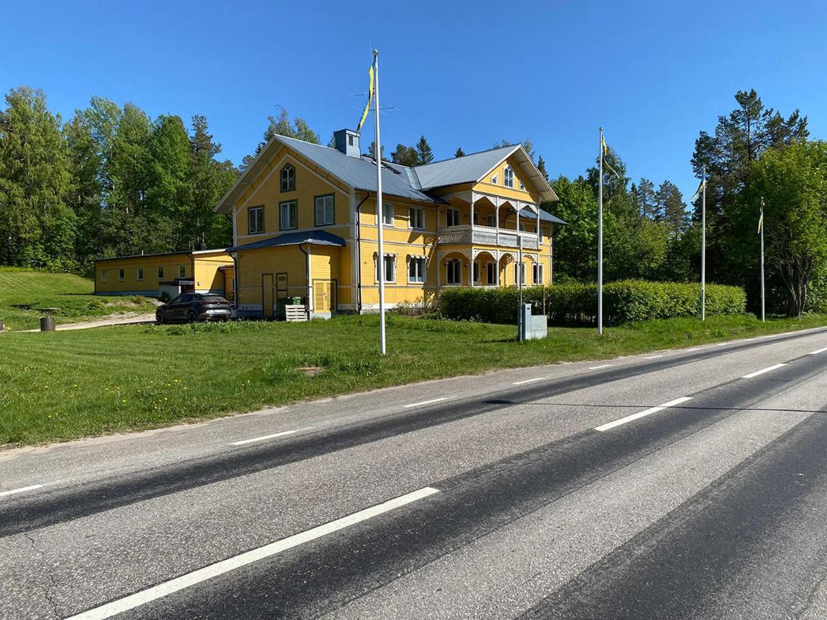 Lokatten Waerdshus Los Экстерьер фото